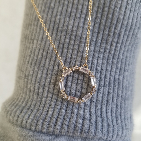 Gold Necklace Gold Necklace Gold Necklace Gold Necklace Gold Necklace - Picture 2 of 7